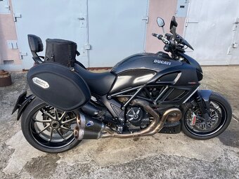 Ducati Diavel Carbon - 12