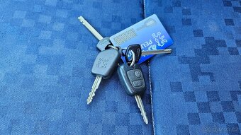 Peugeot Partner 1.4i, r.v. 2006, po STK do 3/2027 - 12