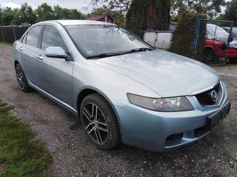 HONDA ACCORD 2,2iCTDi NAFTA 103 KW ZA 59000 KČ - 12