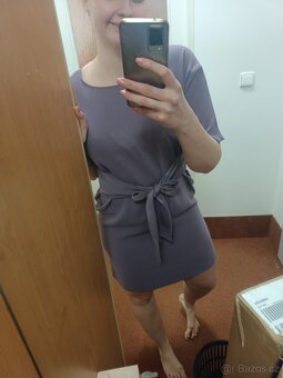 Fialové elegantní šaty - 12