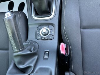 Renault Megane 2010 - 12