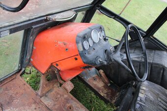 Zetor 7211 7745 kabina pěkný stav - 12