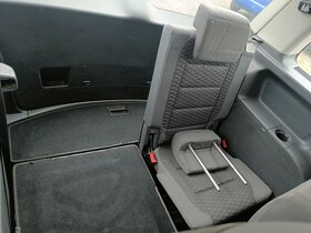 VW Touran 1,9 TDi 7-míst - 12