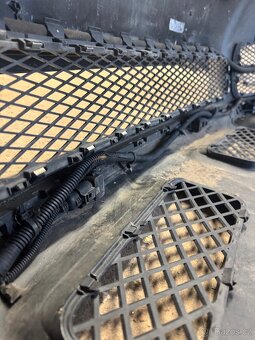 VW Touareg 7L 2002-2006, přední nárazník - 12