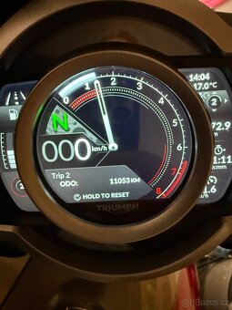 Triumph Rocket 3 R - 12