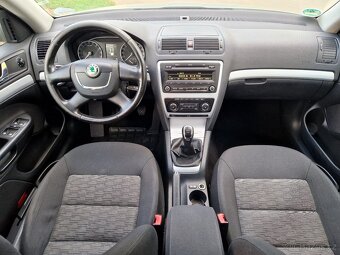 ŠKODA Octavia combi 2 1,6 TDI nafta 77 KW převodovka 5 stupň - 12
