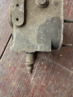 Jawa Speciál - kartéry převodovek - 12