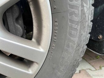 Originalni alu kola Toyota Land Cruiser / Hilux a zimni pneu - 12