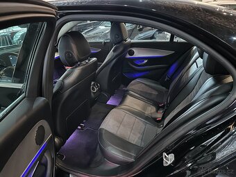 Mercedes-Benz Třídy E 220 D - 12