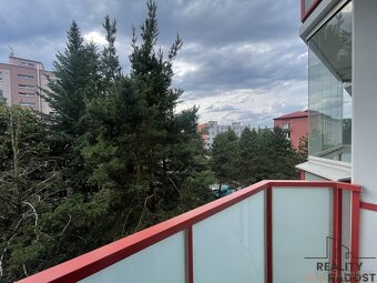 Pronájem bytu 2+1 s balkonem v Jihlavě, nájem byt 2+1 balkon - 12