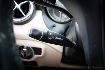 Mercedes-Benz GLA 200d 4TMATIC / AJ NA SPLÁTKY / - 12