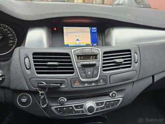 Renault Laguna coupé 2.0dci 110kW 2010 - 12