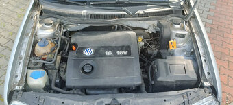 VW Golf IV 1.6 16V - 12
