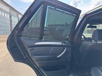 BMW X5 E53 4.4i - 12