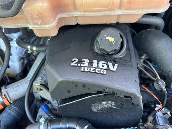 Iveco Daily kontejner 10/2005 2.3 TD - 12