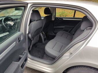 ŠKODA SUPERB 2.0 TDI DSG Ambition 2015 - 12