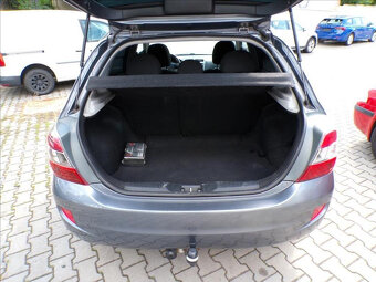 Honda Civic 1,6 V-TEC TAŽNÉ ZAŘ.,KLIMA - 12