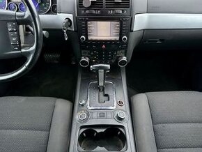Volkswagen Touareg 3.0 Tdi / Vzduch / SLEVA  - 12
