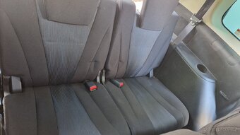 Mazda 5 - 12