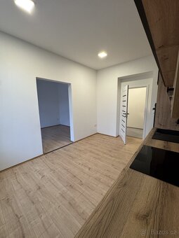 Pronájem bytu 1+1, 40 m² – Přibyslav, Bechyňovo náměstí - 12