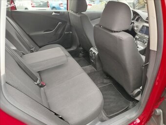 VW Passat 2.0 TDi 103kW, r.v. 6/2010, naj. 258.691 km - 12