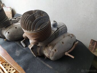 Motor Jawa ČZ 175 - 12