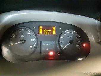 Opel Vivaro 2,5 DCTi, 99kw, LONG - 12