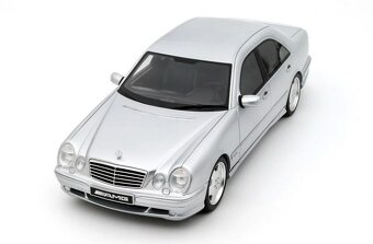 Mercedes-Benz W210 E55 AMG 2001 1:18 OttoMobile - 12