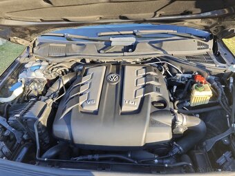 VW Touareg 3.0 TDI R-LINE 193Kw - 12