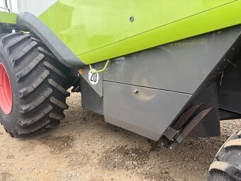 Claas Lexion 560  rv 2009  Heder V550 Sklizeci Mlaticka - 12