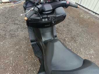 Suzuki Burgman 400i Cz doklady v ceně - 12