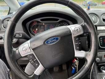 Ford S-MAX 2.0 TDCi 103 kW, 7 míst, výborný stav - 12