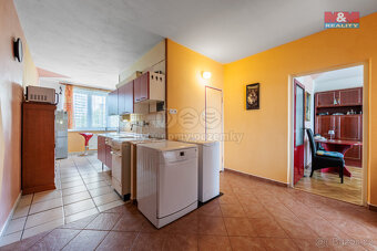 Prodej bytu 3+1, 82 m², Sokolov, ul. Švabinského - 12