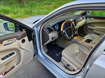 Lancia Thema 3.0CRD V6 176kw - 12