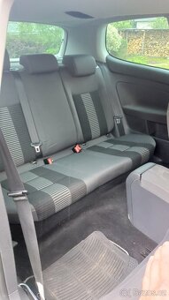 Vw golf 5 1.4 59kw (BUD) - 12