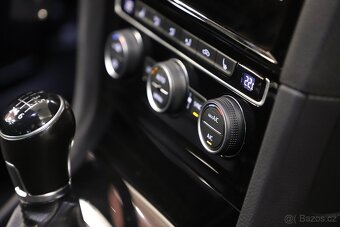 VWGolf 7 Variant 2.0 TDI 110kW R-Line ACC - záruka Autodraft - 12