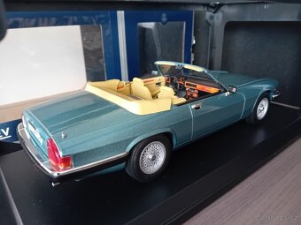 Jaguar, Alfa Romeo, Porsche a Volvo  1:18 Norev - 12