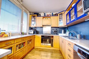 Byt 4+kk s lodžií, 90 m2, Hradec Králové - ul. Jungmannova - 12