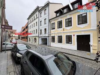 Prodej bytu 2+1, 50 m², České Budějovice, ul. Plachého - 12