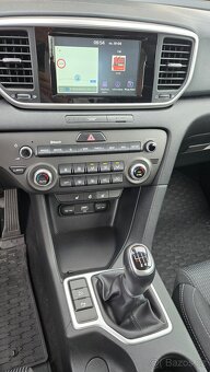 Prodám Kia Sportage 1,6 GDI Modrá - 12