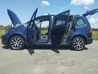 VOLKSWAGEN TOURAN 1,6TDI 77KW,AUTOMAT,KOMPLET ODSERVISOVÁNO. - 12