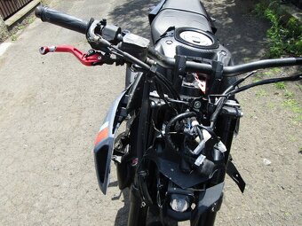 yamaha mt-125 ABS - 12