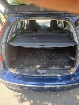 Hyundai i30 2009 1,6 benzin/lpg 92 kW - 12