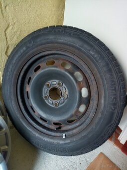 Ford Focus plechové disky pneu matice - 12