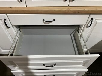 Moderní kuchyňská linka 285x185cm - 12