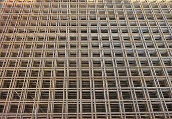 Roxory, kari sítě, třmínky, armokoše, věnce - 12