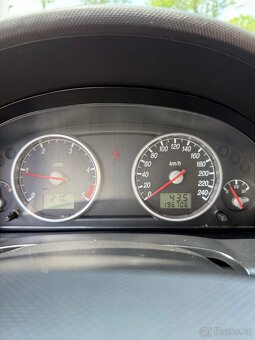 Prodám Ford Mondeo Mk3, ma najeto 196tis.km, 2.0tdi. - 12