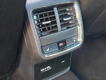 Škoda Octavia SCOUT 2,0 TSI 140kW 4x4 - 12