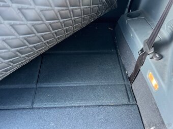 Ford Grand C-Max 2.0 TDCi 2013 Titanium PowerShift 7 míst - 12