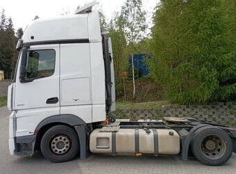 Mercedes Benz Actros 1845 - 12